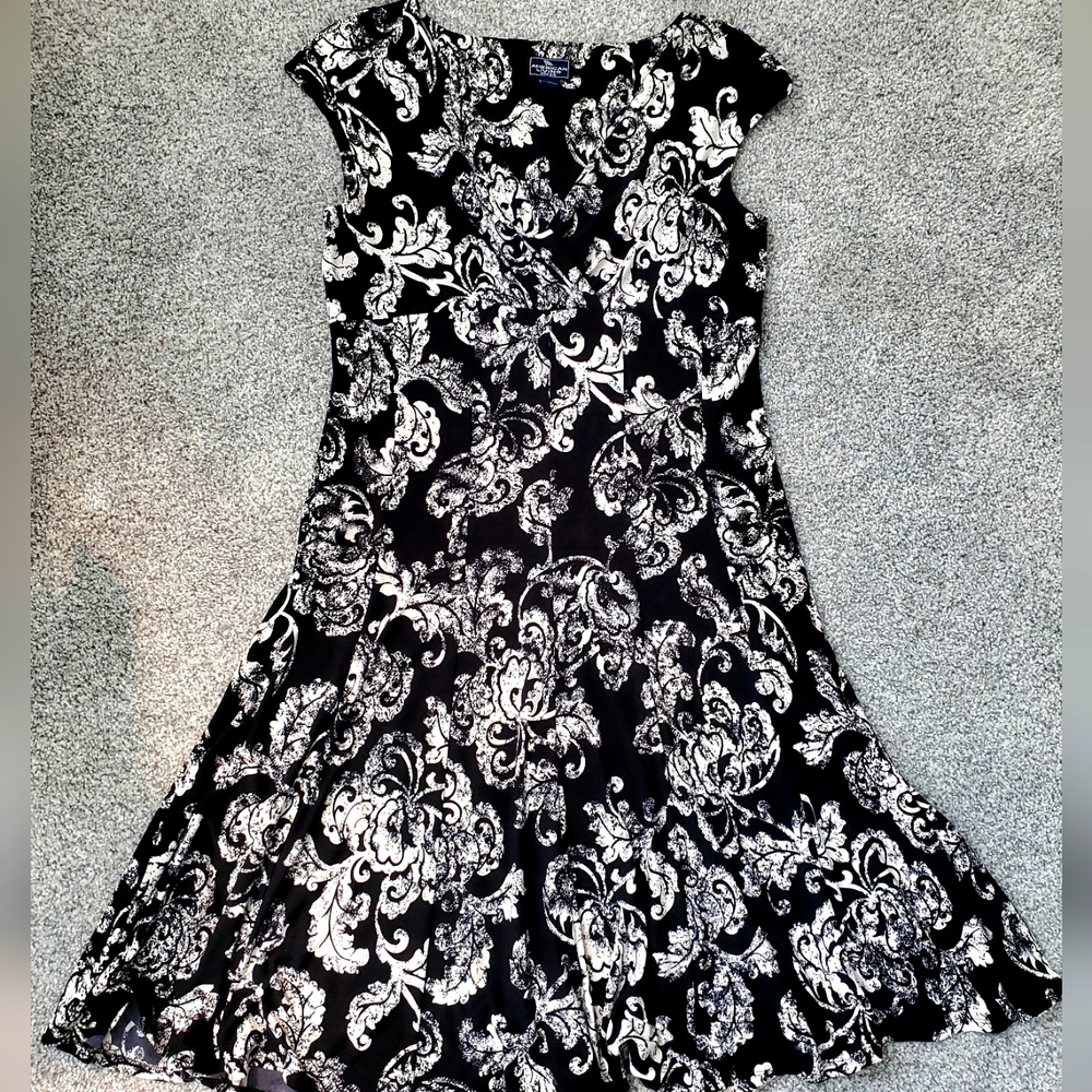 American Living Dress Blk/Ivory Paisley Sz 14